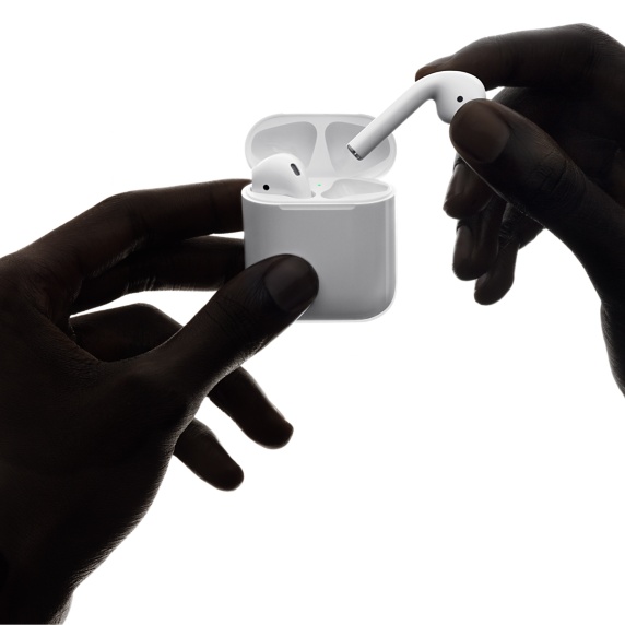 Беспроводные наушники AirPods для iPhone