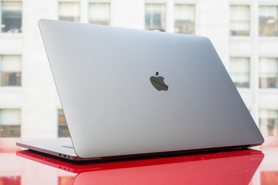 Ноутбук Apple MacBook Pro 13 Touch Bar Core i5